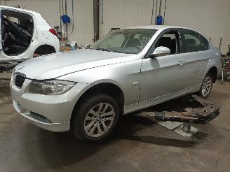 rozbiórka samochody osobowe BMW 3-serie 3 serie (E90) Sedan 318i 16V (N46-B20B) [95kW]  (09-2005/08-2007) 2007/6