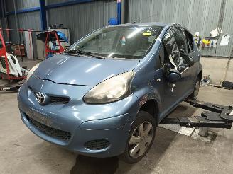 Purkuautot passenger cars Toyota Aygo Aygo (B10) Hatchback 1.0 12V VVT-i (1KR-FE) [50kW]  (07-2005/05-2014) 2009/5
