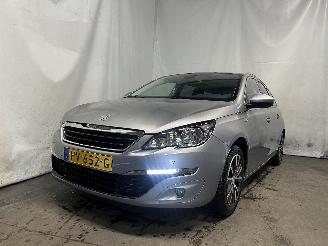 Avarii autoturisme Peugeot 308 308 SW (L4/L9/LC/LJ/LR) Combi 5-drs 1.2 12V e-THP PureTech 130 (EB2DTS=
(HNY)) [96kW]  (03-2014/06-2021) 2015/12