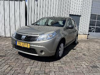  Dacia Sandero Sandero I (BS) Hatchback 1.6 (K7M-710) [64kW]  (06-2008/12-2012) 2009/6
