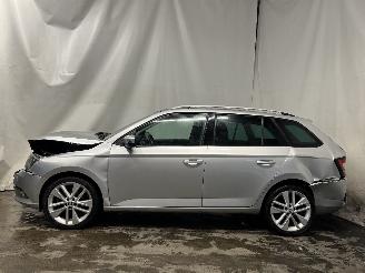 Skoda Fabia Fabia III Combi (NJ5) Combi 5-drs 1.2 TSI 16V Greentech (CJZD(Euro 6))=
 [81kW]  (10-2014/12-2022) picture 4