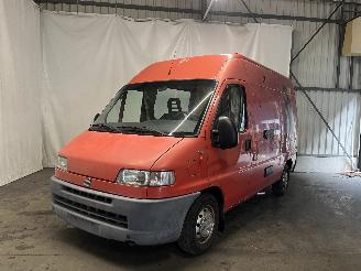 krockskadad bil auto Fiat Ducato Ducato (230/231/232/234) Van 2.8 D (8140.63) [64kW]  (05-1998/04-2002)= 2001/2