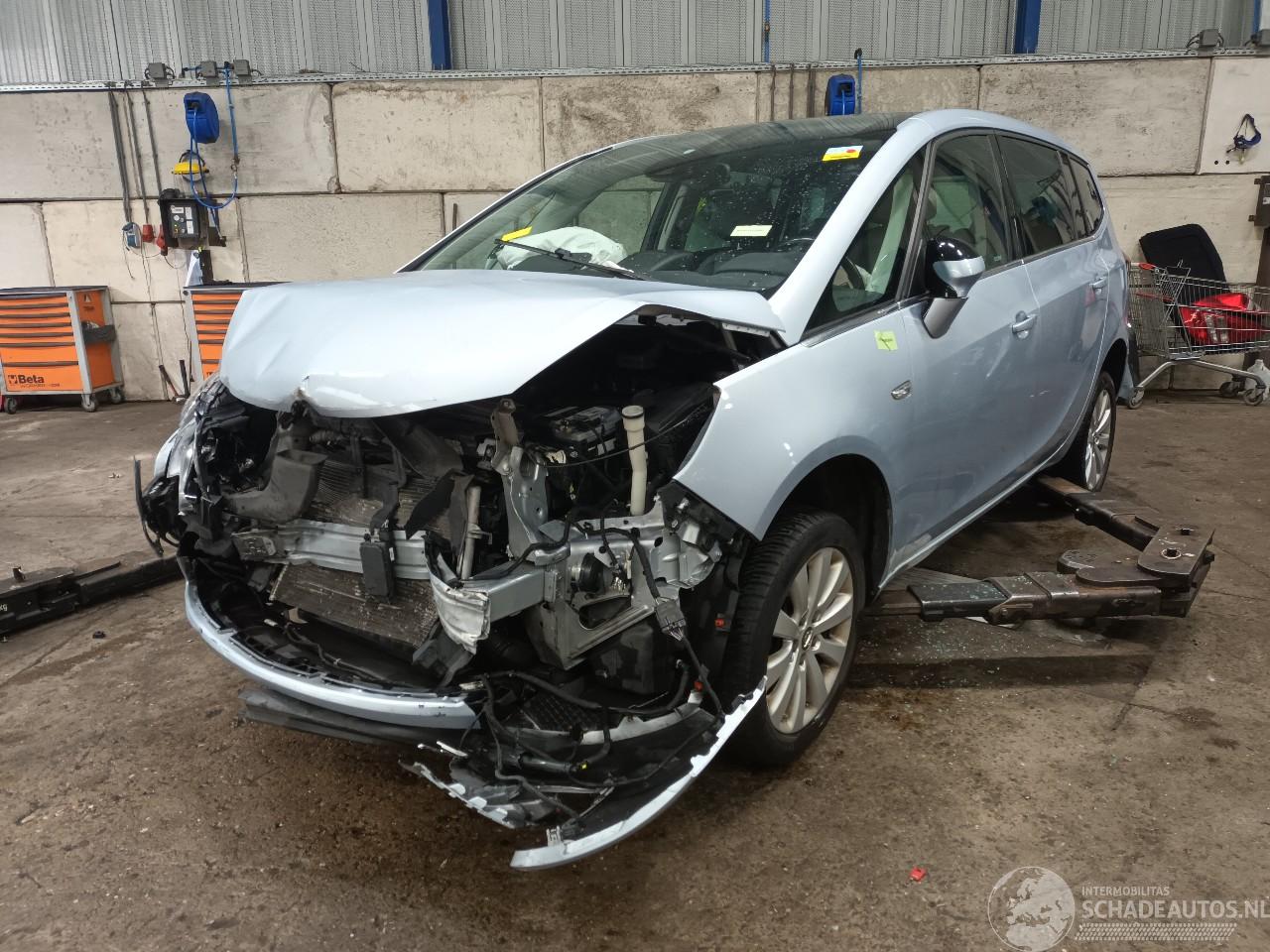 Opel Zafira Zafira Tourer (P12) MPV 1.6 CDTI 16V ecoFLEX 136 (B16DTH) [100kW]  (02=
-2013/05-2016)