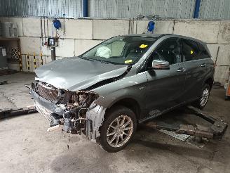 Coche siniestrado Mercedes B-klasse B (W246/W242) Hatchback 1.6 B-180 BlueEFFICIENCY Turbo 16V (M270.910) =
[90kW]  (11-2011/12-2018) 2012/3
