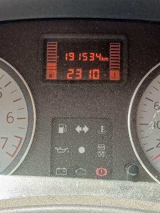 Dacia Sandero Sandero I (BS) Hatchback 1.2 16V (D4F-732(D4F-F7)) [55kW]  (11-2008/06=
-2013) picture 2