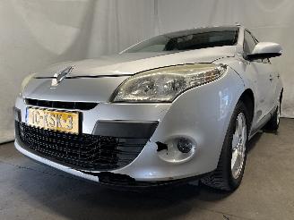 škoda osobní automobily Renault Mégane Megane III Grandtour (KZ) Combi 5-drs 1.6 16V (K4M-858(K4M-R8)) [81kW]=
  (05-2009/08-2015) 2010/2
