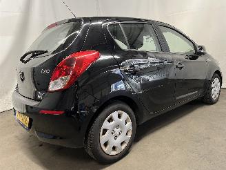 Hyundai I-20 i20 Hatchback 1.2i 16V (G4LA) [63kW]  (03-2012/12-2015) picture 6