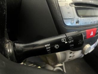 Citroën C1 C1 Hatchback 1.0 12V (384F(CFA)) [50kW]  (06-2005/09-2014) picture 15