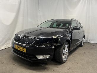 Unfallwagen Skoda Octavia Octavia Combi (5EAC) Combi 5-drs 1.6 TDI Greenline 16V (DBKA) [81kW]  =
(05-2013/07-2020) 2014/12