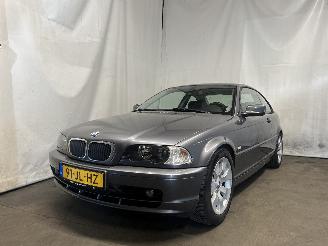 Unfallwagen BMW 3-serie 3 serie (E46/2) Coupé 318 Ci 16V (N42-B20A) [105kW]  (09-2001/02-200=
4) 2002/5