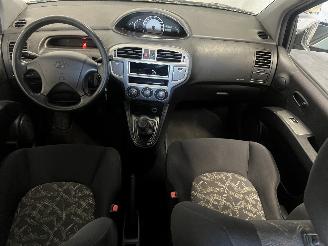 Hyundai Matrix Matrix Hatchback 1.6 16V (G4ED) [76kW]  (06-2001/04-2010) picture 12