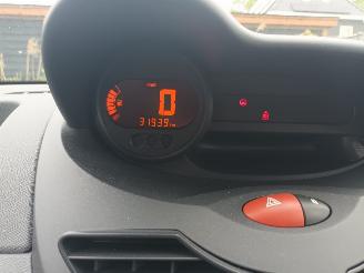 Renault Twingo Twingo II (CN) Hatchback 3-drs 1.2 (D7F-800(Euro 4)) [43kW]  (03-2007/=
09-2014) picture 2