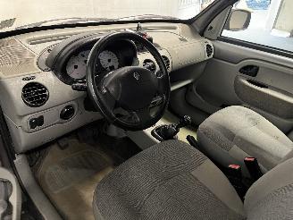 Renault Kangoo Kangoo (KC) MPV 1.6 16V (K4M-732) [70kW]  (06-2001/01-2008) picture 11