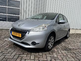 Avarii autoturisme Peugeot 208 208 I (CA/CC/CK/CL) Hatchback 1.2 Vti 12V PureTech 82 (EB2F(HMZ)) [60k=
W]  (03-2012/12-2019) 2013/2