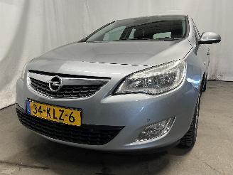 Avarii autoturisme Opel Astra Astra J (PC6/PD6/PE6/PF6) Hatchback 5-drs 1.6 16V (A16XER(Euro 5)) [85=
kW]  (12-2009/10-2015) 2010/1