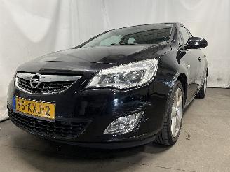 Schadeauto Opel Astra Astra J (PC6/PD6/PE6/PF6) Hatchback 5-drs 1.6 16V (A16XER(Euro 5)) [85=
kW]  (12-2009/10-2015) 2010/2