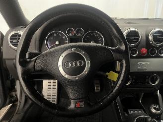 Audi TT TT (8N3) Coupé 1.8 20V Turbo (AUQ) [132kW]  (10-1998/10-2006) picture 16