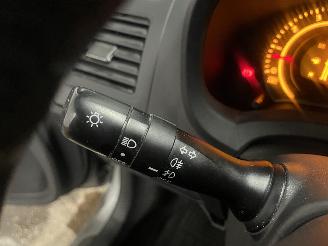Toyota Auris Auris (E15) Hatchback 1.6 Dual VVT-i 16V (1ZRFE) [91kW]  (03-2007/09-2=
012) picture 14
