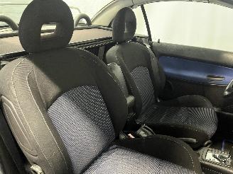 Peugeot 206 206 CC (2D) Cabrio 1.6 16V (TU5JP4(NFU)) [80kW]  (09-2000/12-2007) picture 8