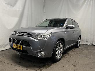 Coche accidentado Mitsubishi Outlander Outlander (GF/GG) SUV 2.0 16V PHEV 4x4 (S61) [147kW]  (01-2014/12-2021=
) 2014/6