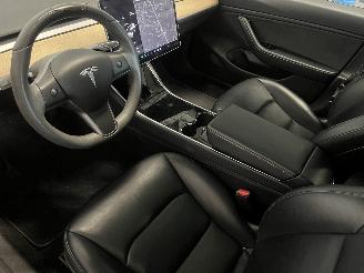 Tesla Model 3 Model 3 Sedan Long Range AWD 75 kWh (3D3) [258kW]  (06-2018/...) picture 19