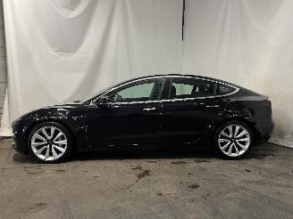 Tesla Model 3 Model 3 Sedan Long Range AWD 75 kWh (3D3) [258kW]  (06-2018/...) picture 4