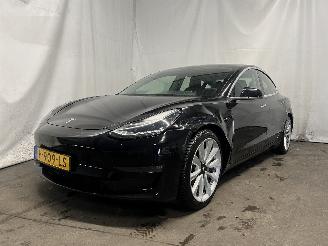 Avarii autoturisme Tesla Model 3 Model 3 Sedan Long Range AWD 75 kWh (3D3) [258kW]  (06-2018/...) 2020/3
