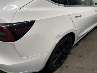 Tesla Model 3 Model 3 Sedan Long Range AWD 75 kWh (3D5) [258kW]  (06-2018/...) picture 15