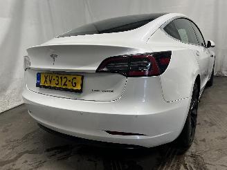 Tesla Model 3 Model 3 Sedan Long Range AWD 75 kWh (3D5) [258kW]  (06-2018/...) picture 5
