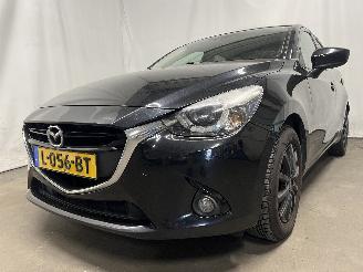 Vaurioauto  passenger cars Mazda 2 2 (DJ/DL) Hatchback 1.5 SkyActiv-G 90 (P5Y6) [66kW]  (08-2014/11-2017)= 2015/9