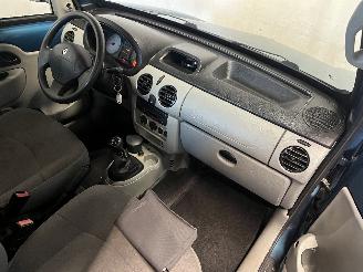 Renault Kangoo Kangoo (KC) MPV 1.2 16V (D4F-730(Euro 4)) [55kW]  (06-2001/01-2008) picture 7