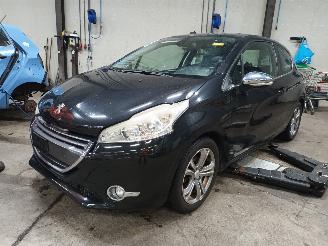 Uttjänta bilar auto Peugeot 208 208 I (CA/CC/CK/CL) Hatchback 1.4 16V (EP3C(8FP)) [70kW]  (03-2012/12-=
2019) 2012/6