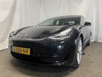 uszkodzony samochody osobowe Tesla Model 3 Model 3 Sedan Model 3 (A0003K87Model 3) [175kW]  (04-2019/...) 2019/11