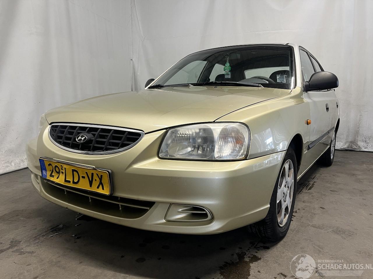 Hyundai Accent Accent Hatchback 1.5i 12V (G4EB) [65kW]  (01-2000/11-2005)