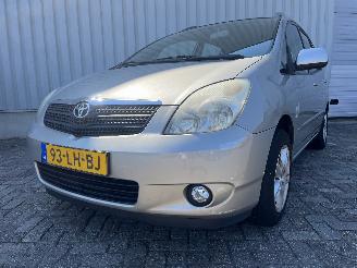 Avarii autoturisme Toyota Corolla Corolla Verso (E12) MPV 1.8 16V VVT-i (1ZZFE) [99kW]  (12-2001/05-2004=
) 2003/1