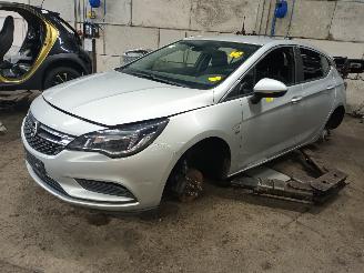 Uttjänta bilar auto Opel Astra Astra K Hatchback 5-drs 1.6 CDTI 110 16V (B16DTE(Euro 6)) [81kW]  (06-=
2015/12-2022) 2019/4