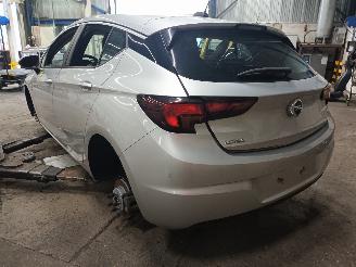 Opel Astra Astra K Hatchback 5-drs 1.6 CDTI 110 16V (B16DTE(Euro 6)) [81kW]  (06-=
2015/12-2022) picture 4