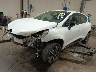 disassembly passenger cars Renault Clio Clio IV (5R) Hatchback 5-drs 0.9 Energy TCE 90 12V (H4B-400(H4B-A4)) [=
66kW]  (11-2012/08-2021) 2014/1