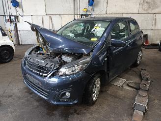 Coche siniestrado Peugeot 108 108 Hatchback 1.0 12V (1KRFE(CFB)) [51kW]  (05-2014/...) 2017/10