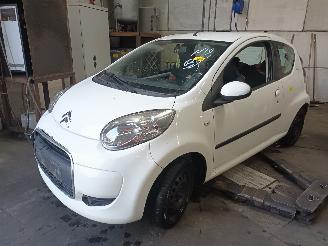 Coche siniestrado Citroën C1 C1 Hatchback 1.0 12V (384F(CFA)) [50kW]  (06-2005/09-2014) 2011/1