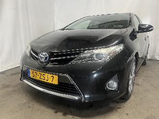 Vaurioauto  passenger cars Toyota Auris Auris (E18) Hatchback 5-drs 1.8 16V Hybrid (2ZRFXE) [100kW]  (10-2012/=
03-2019) 2013/1