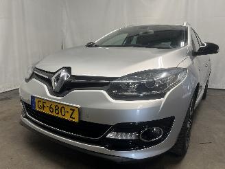 Vaurioauto  passenger cars Renault Mégane Megane III Grandtour (KZ) Combi 5-drs 1.2 16V TCE 115 (H5F-400(H5F-A4)=
) [85kW]  (03-2012/02-2016) 2015/5