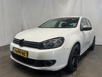 Vaurioauto  passenger cars Volkswagen Golf Golf VI (5K1) Hatchback 1.4 TSI 160 16V (CAVD) [118kW]  (10-2008/11-20=
12) 2009/4