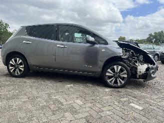 Nissan Leaf Leaf (ZE0) Hatchback Leaf (EM61) [80kW]  (11-2010/12-2017) picture 8