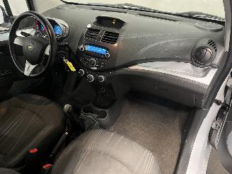 Chevrolet Spark Spark (M300) Hatchback 1.2 16V (LMU) [60kW]  (03-2010/12-2015) picture 14