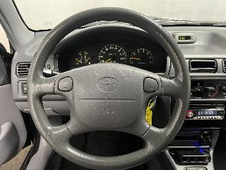 Toyota Yaris Yaris (P1) Hatchback 1.3 16V VVT-i (2SZFE) [63kW]  (08-1999/11-2005) picture 19