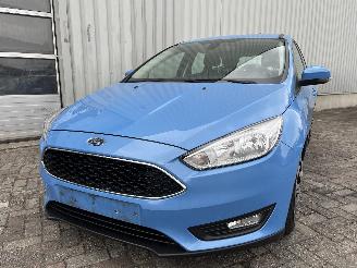 damaged passenger cars Ford Focus Focus 3 Wagon Combi 1.5 TDCi (XWDB) [88kW]  (09-2014/05-2018) 2018/2