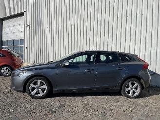 Volvo V-40 V40 (MV) Hatchback 5-drs 1.6 D2 (D4162T) [84kW]  (03-2012/12-2016) picture 4