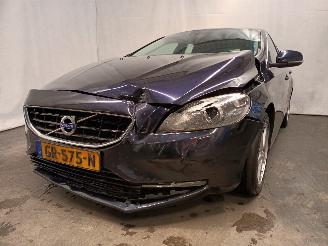 krockskadad bil auto Volvo V-40 V40 (MV) Hatchback 5-drs 2.0 D2 16V (D4204T8(Euro 6b)) [88kW]  (02-201=
5/08-2019) 2015/8
