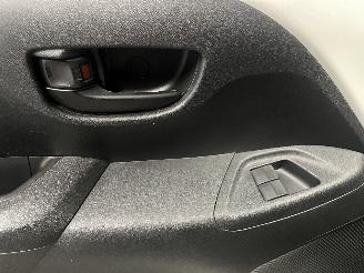 Peugeot 108 108 Hatchback 1.0 12V (1KRFE(CFB)) [51kW]  (05-2014/...) picture 24
